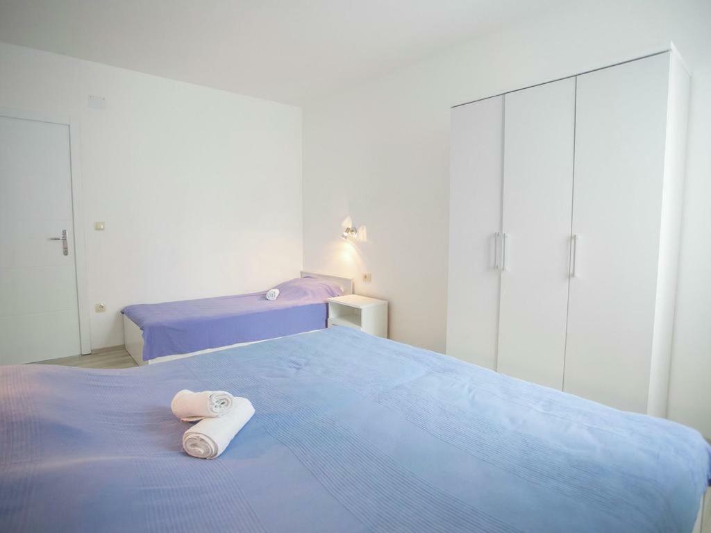 Sesar Apartments Krk - No. 3 Cvita Đảo Krk Ngoại thất bức ảnh