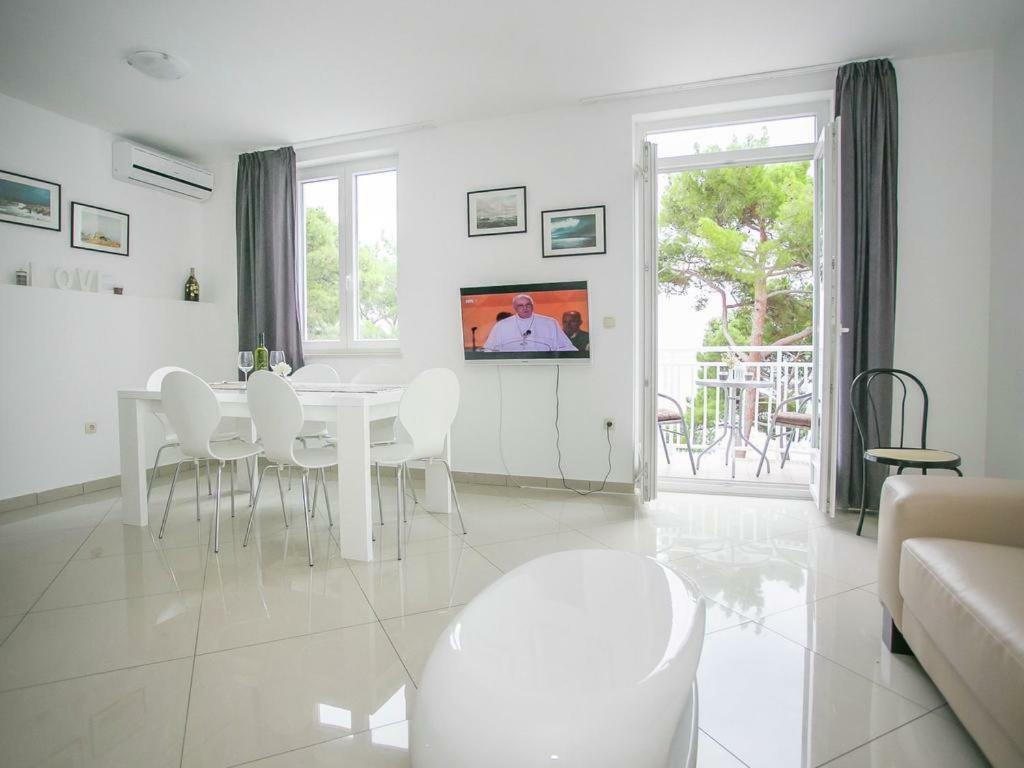Sesar Apartments Krk - No. 3 Cvita Đảo Krk Ngoại thất bức ảnh